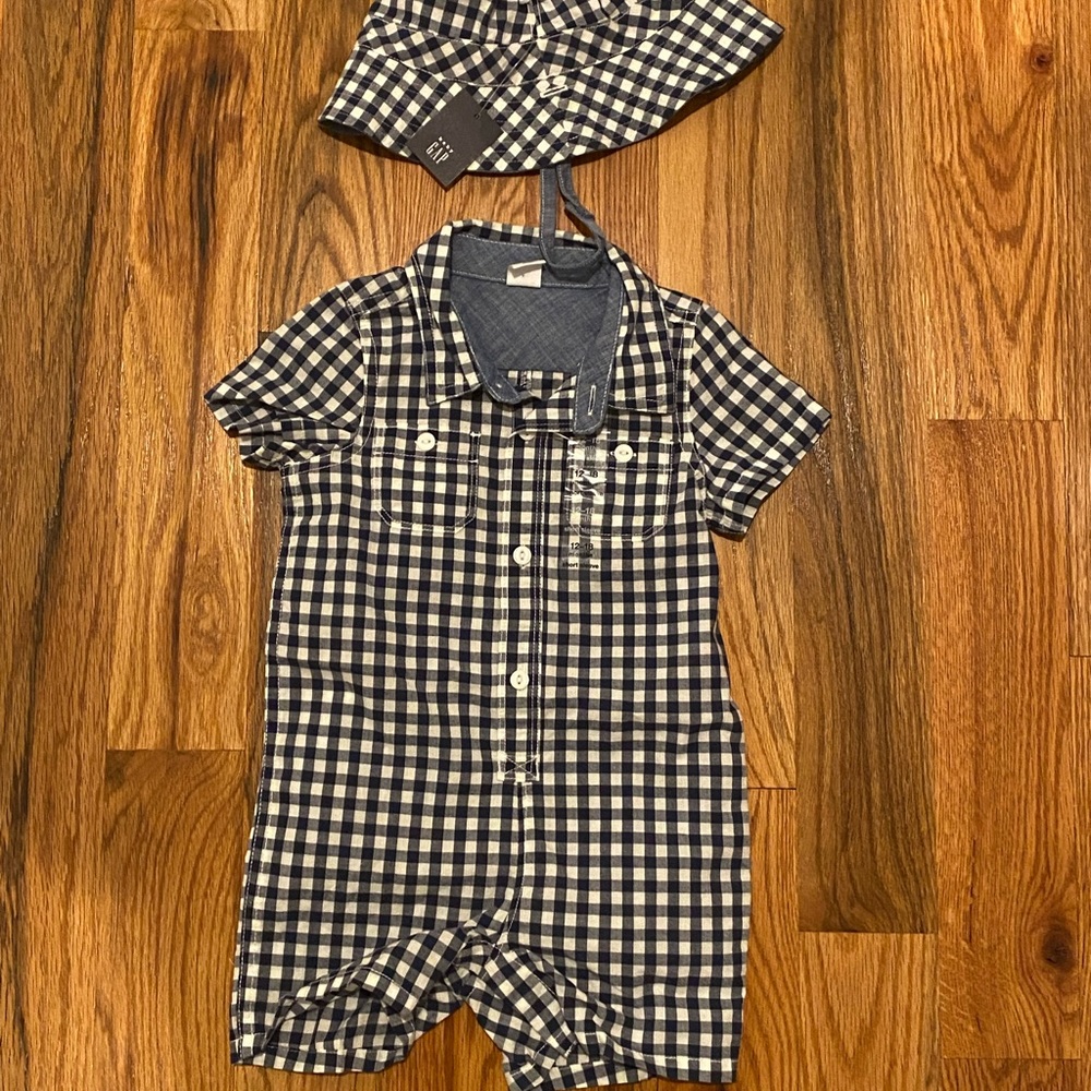 Baby Gap Boys Plaid Romper Onesie and Matching Hat-Perfect for Summer!
